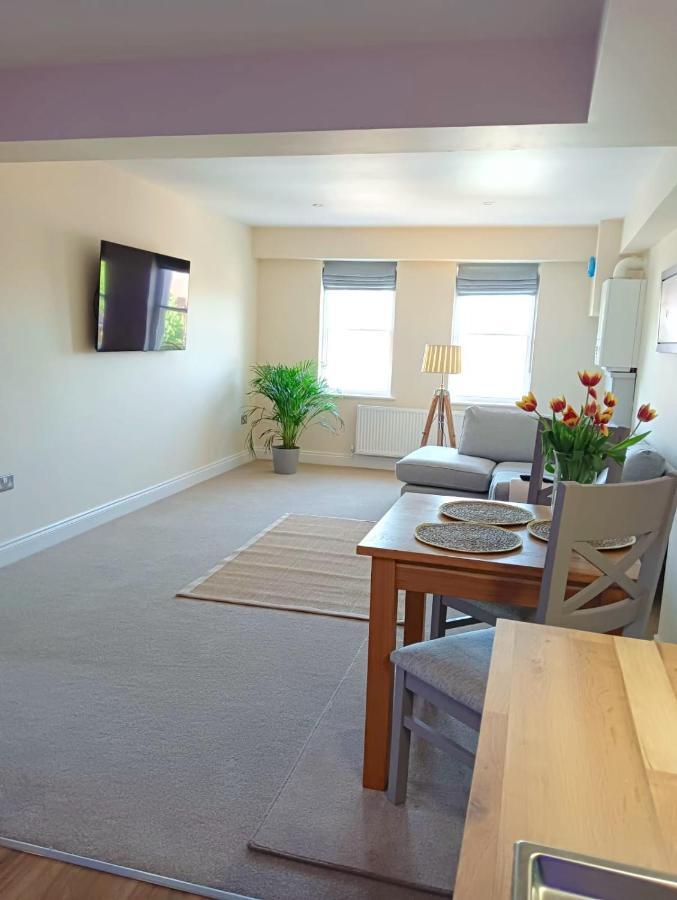 Barchester House Apartments Delux Salisbury Exterior foto
